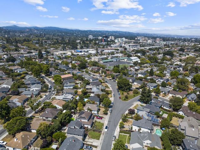 1128 Hawthorne Drive, San Mateo, CA 94402