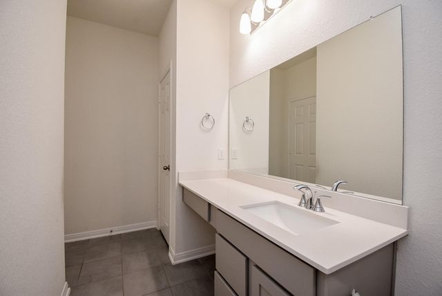 1003 Haven Hill Ln, La Marque, TX 77568