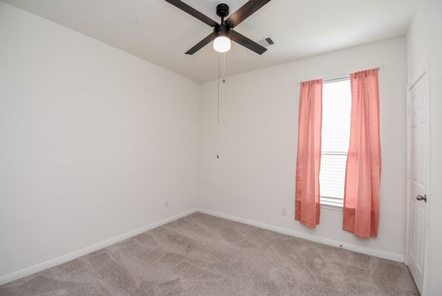 1003 Haven Hill Ln, La Marque, TX 77568