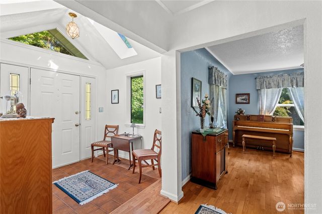 1706 S Sunset Drive, Tacoma, WA 98465