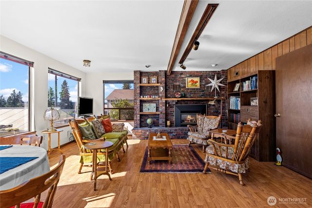 1706 S Sunset Drive, Tacoma, WA 98465