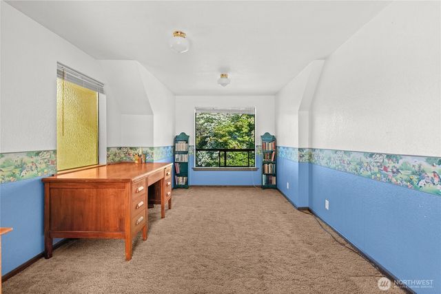 1706 S Sunset Drive, Tacoma, WA 98465