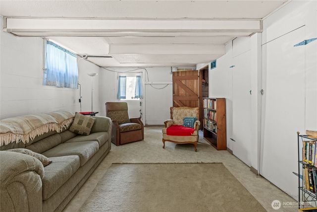 1706 S Sunset Drive, Tacoma, WA 98465