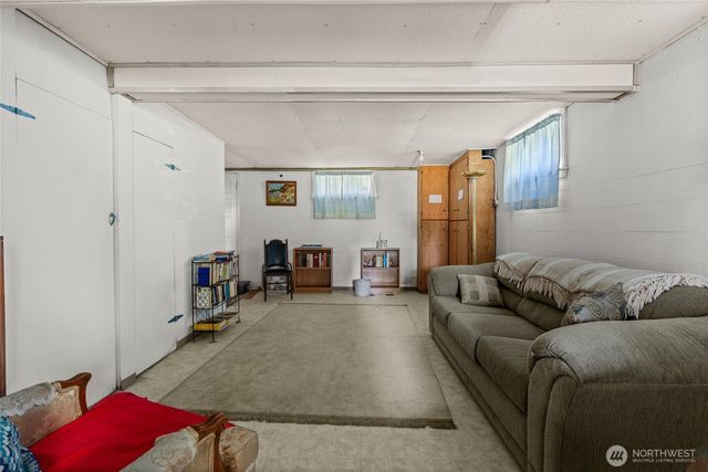 1706 S Sunset Drive, Tacoma, WA 98465