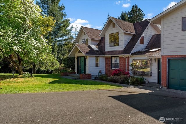 1706 S Sunset Drive, Tacoma, WA 98465