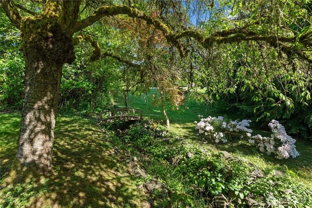 1706 S Sunset Drive, Tacoma, WA 98465