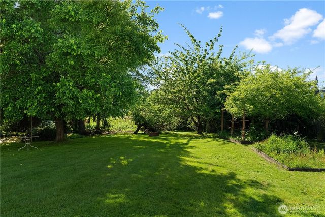 1706 S Sunset Drive, Tacoma, WA 98465