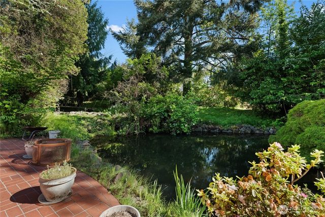 1706 S Sunset Drive, Tacoma, WA 98465