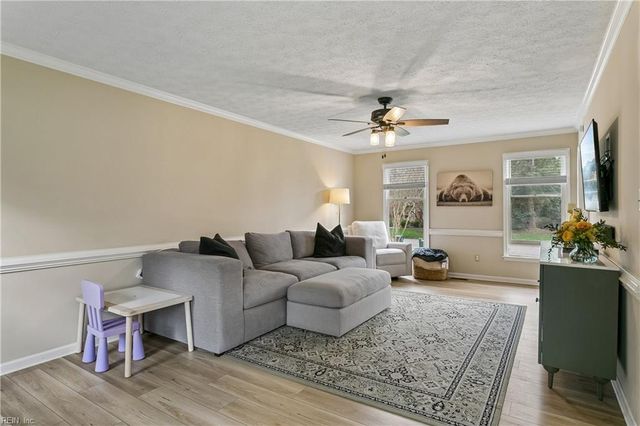 79 Queens CT, Newport News, VA 23606