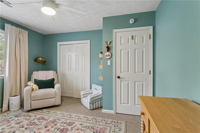 79 Queens CT, Newport News, VA 23606