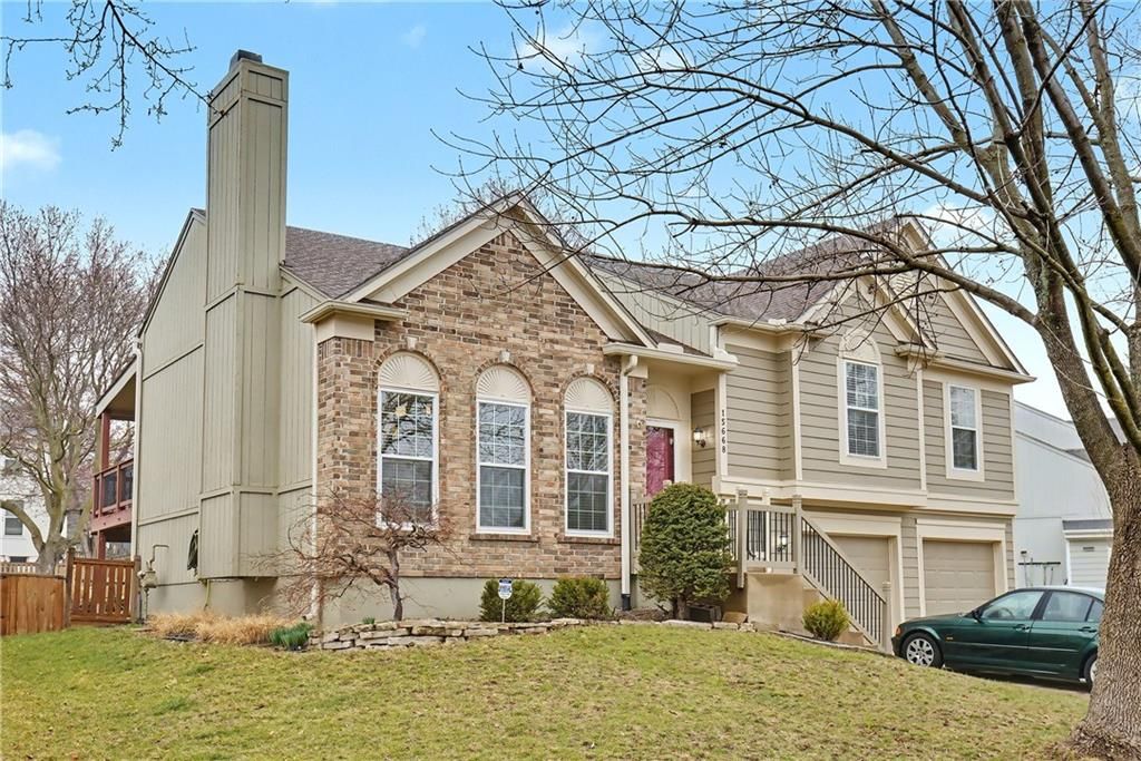 15668 S Blackfoot Street, Olathe, KS 66062