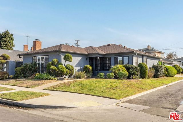 6012 S Kings Road, Los Angeles, CA 90056