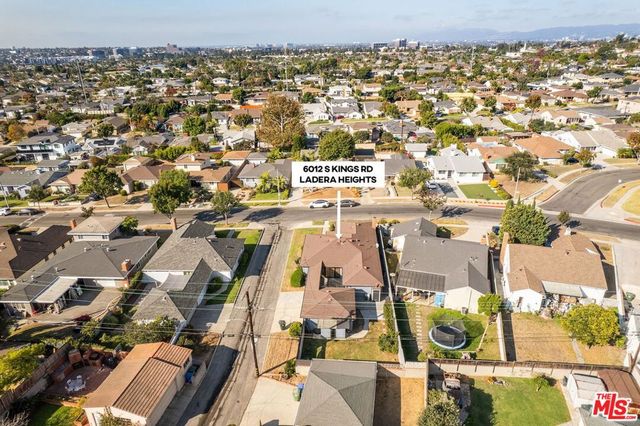 6012 S Kings Road, Los Angeles, CA 90056