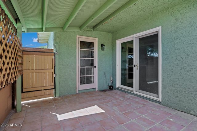 10208 N 8TH Place B, Phoenix, AZ 85020