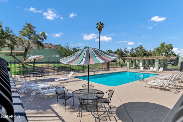 10208 N 8TH Place B, Phoenix, AZ 85020