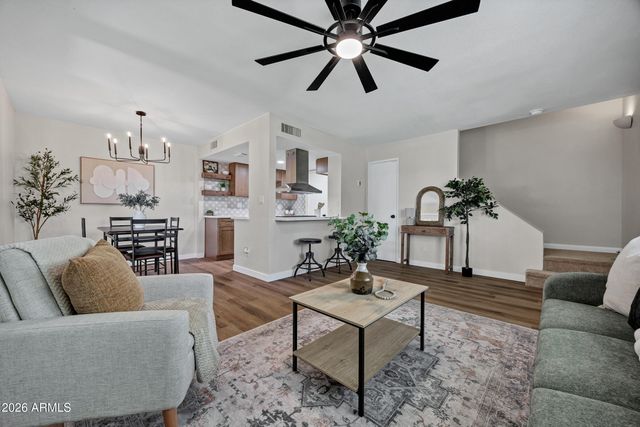 10208 N 8TH Place B, Phoenix, AZ 85020