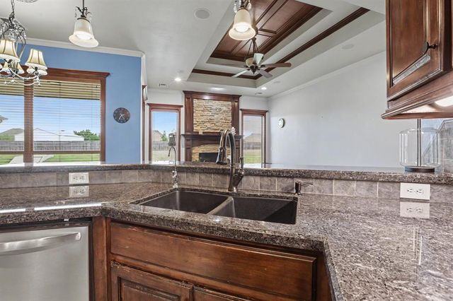 15215 Coral Creek Lane, Oklahoma City, OK 73165