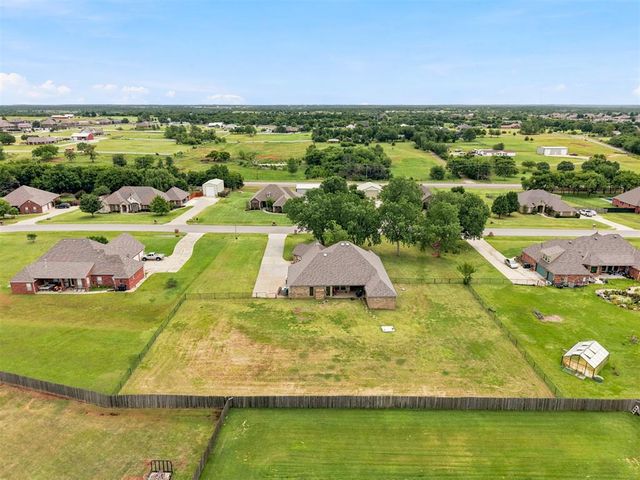 15215 Coral Creek Lane, Oklahoma City, OK 73165