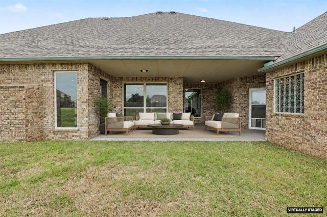 15215 Coral Creek Lane, Oklahoma City, OK 73165
