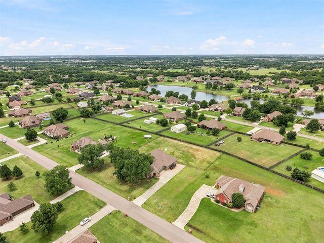 15215 Coral Creek Lane, Oklahoma City, OK 73165