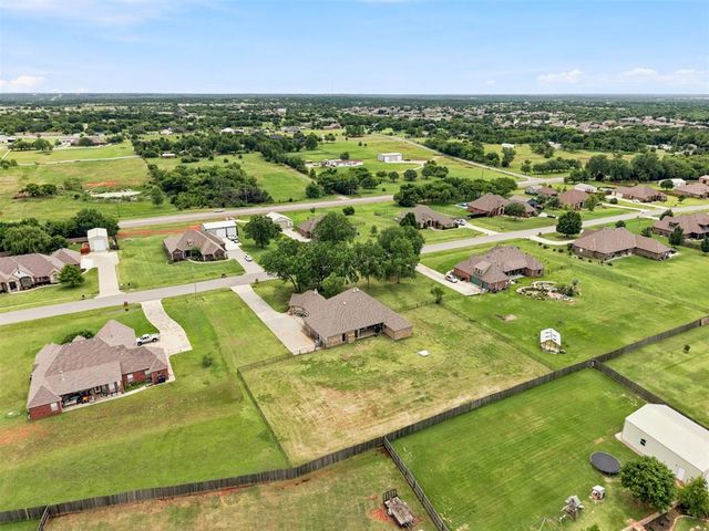 15215 Coral Creek Lane, Oklahoma City, OK 73165