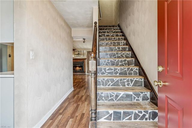 5487 Davis WAY, Virginia Beach, VA 23462