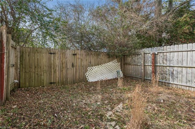 5487 Davis WAY, Virginia Beach, VA 23462