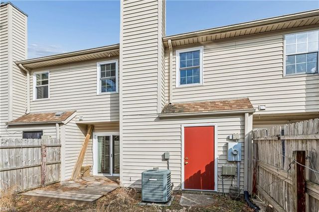 5487 Davis WAY, Virginia Beach, VA 23462