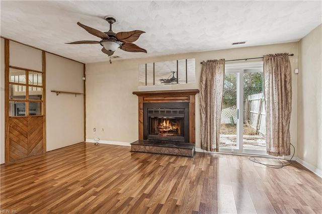 5487 Davis WAY, Virginia Beach, VA 23462