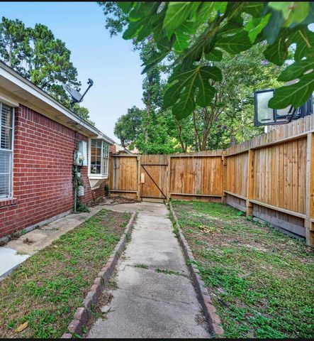4415 Echo Falls Drive, Kingwood, TX 77345