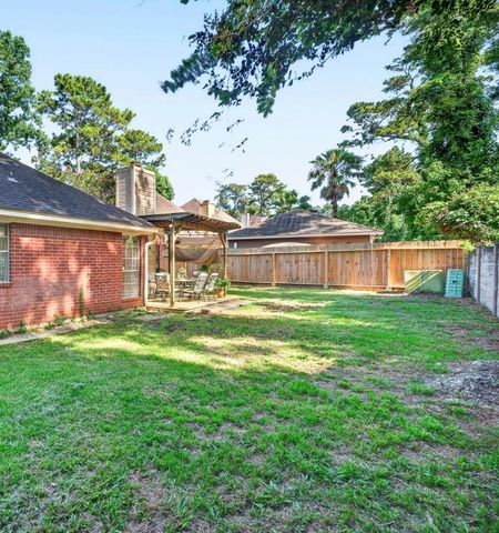 4415 Echo Falls Drive, Kingwood, TX 77345