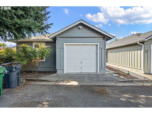 593 HANOVER St, Eugene, OR 97402