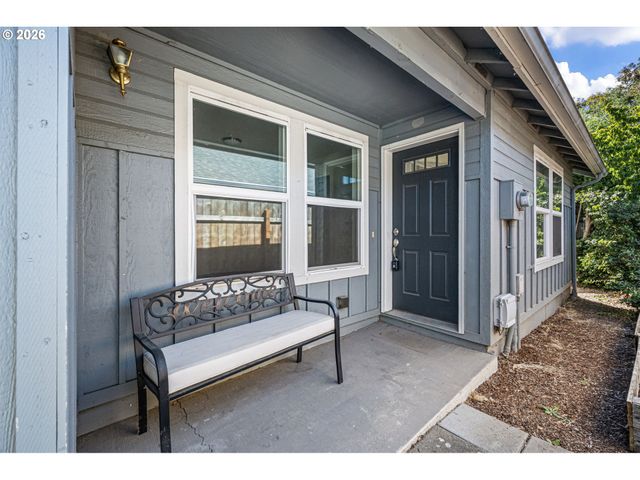 593 HANOVER St, Eugene, OR 97402