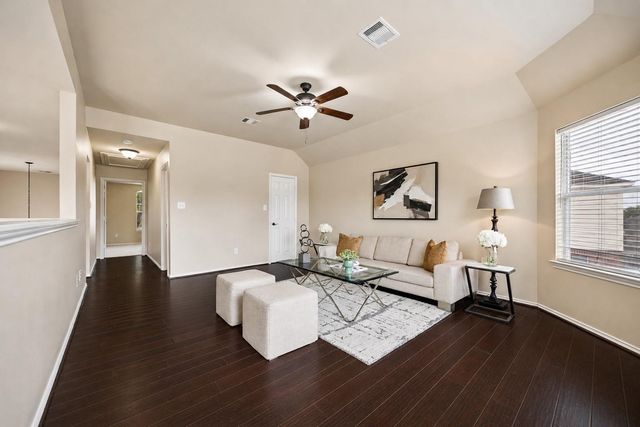 5002 Hearth Hollow Lane, Sugar Land, TX 77479
