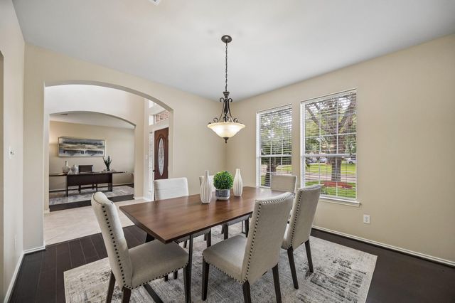 5002 Hearth Hollow Lane, Sugar Land, TX 77479