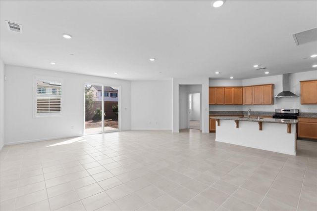 10638 Allman Dr, Stockton, CA 95212