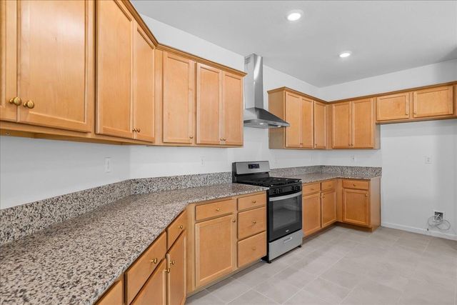 10638 Allman Dr, Stockton, CA 95212