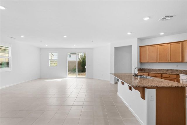 10638 Allman Dr, Stockton, CA 95212