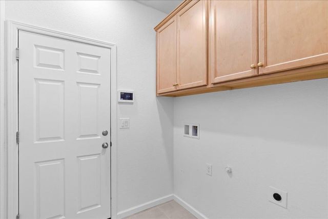 10638 Allman Dr, Stockton, CA 95212