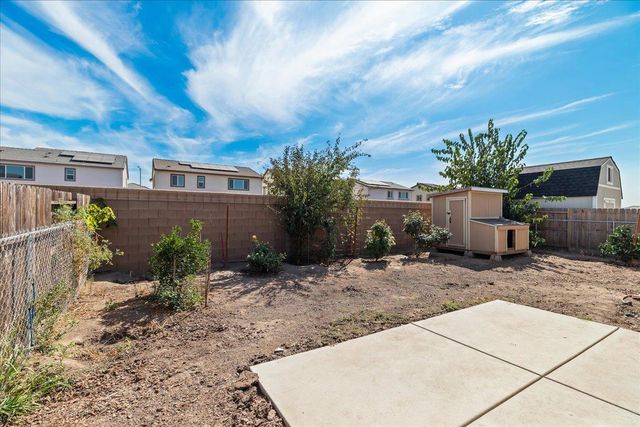 10638 Allman Dr, Stockton, CA 95212