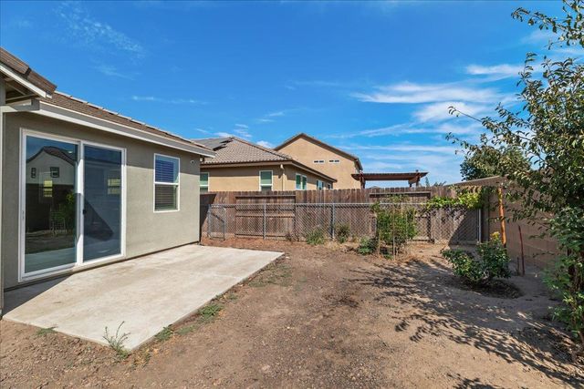 10638 Allman Dr, Stockton, CA 95212