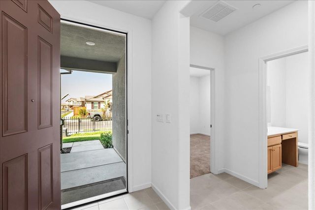 10638 Allman Dr, Stockton, CA 95212