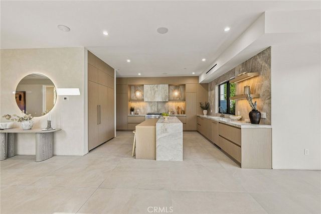 12408 Cumpston, Valley Village, CA 91607
