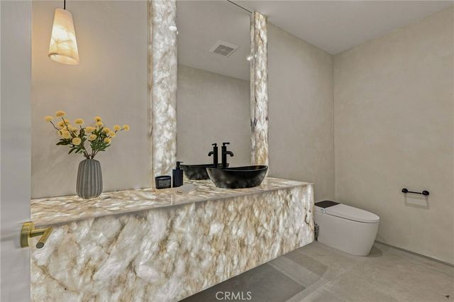 12408 Cumpston, Valley Village, CA 91607