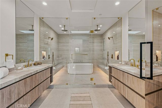 12408 Cumpston, Valley Village, CA 91607