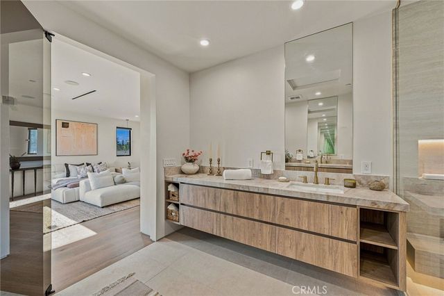 12408 Cumpston, Valley Village, CA 91607