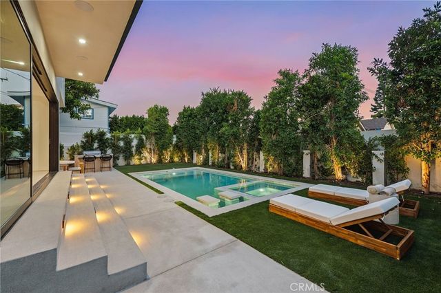 12408 Cumpston, Valley Village, CA 91607