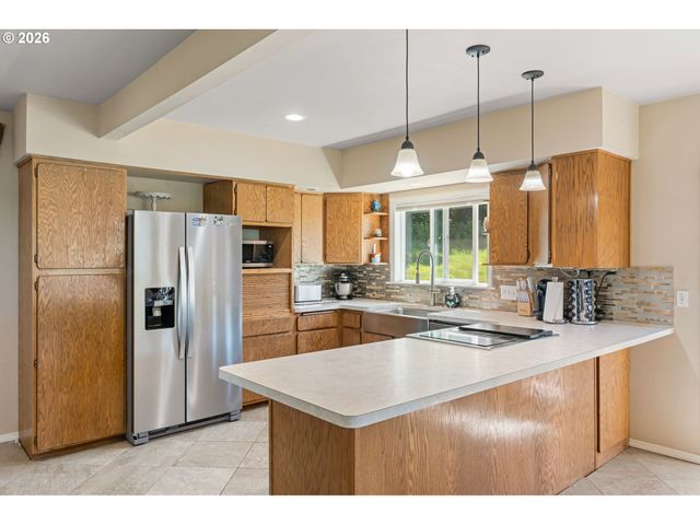 1122 Se 1ST St, Winlock, WA 98596
