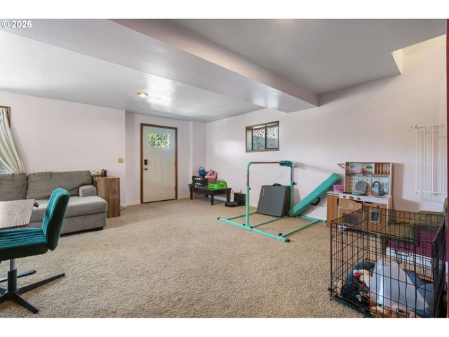 1122 Se 1ST St, Winlock, WA 98596