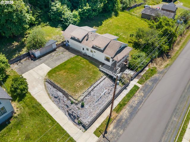 1122 Se 1ST St, Winlock, WA 98596